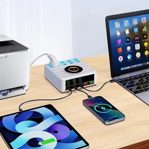 Мережевий зарядний пристрій Kingmax WLX-H13, 140 Вт, Wireless Charge, Quick Charge, Power Delivery (PD), з розеткою, 5 портів, 10 in 1 Прев'ю 3